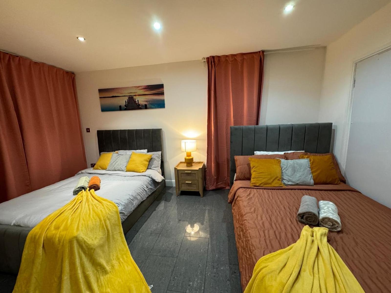 Apartment Spacious 2 Bedroom Flat In Tower Bridge! E1