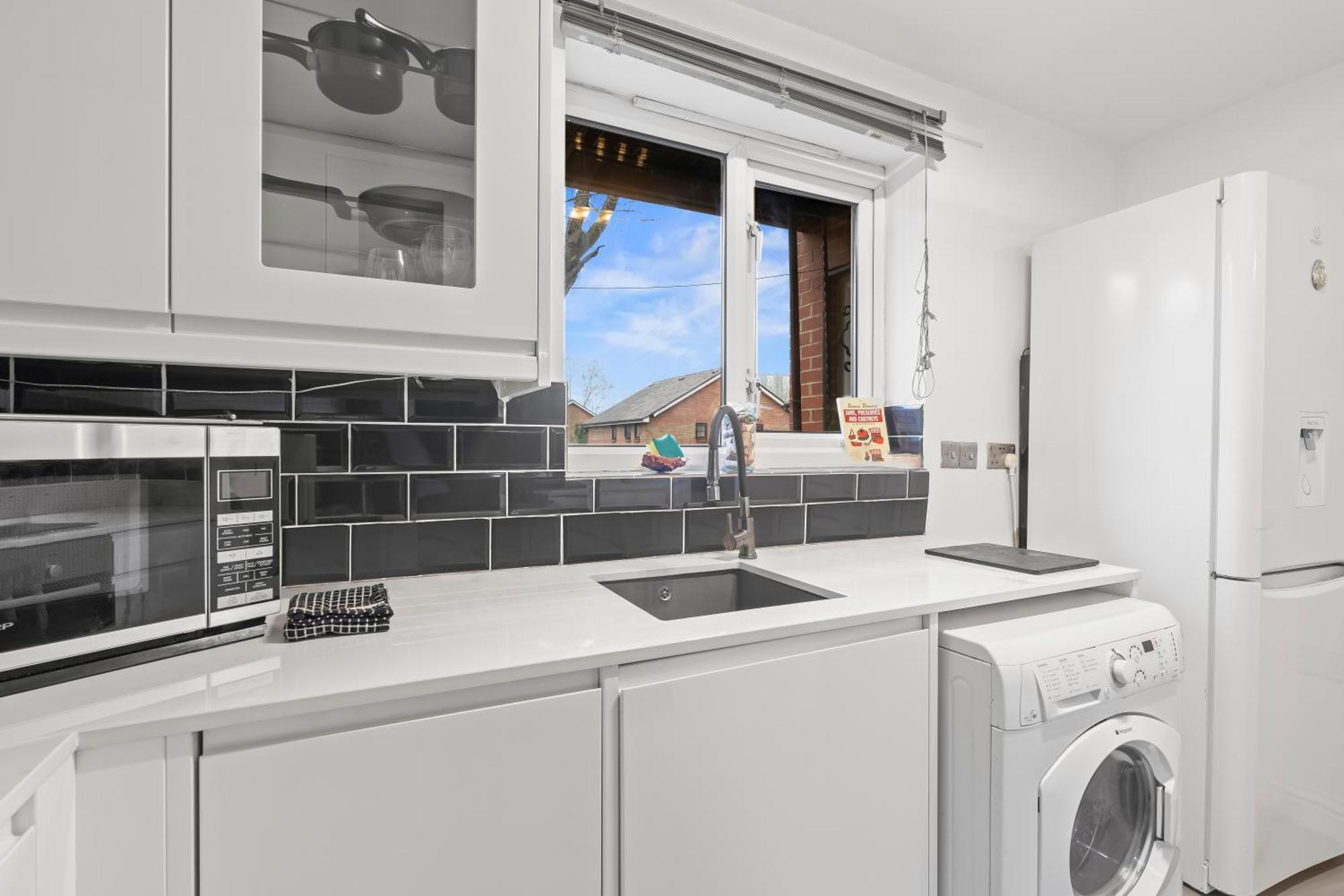 Modern 2Br Apartment Near Canary Wharf Ideal For Business Travelers London