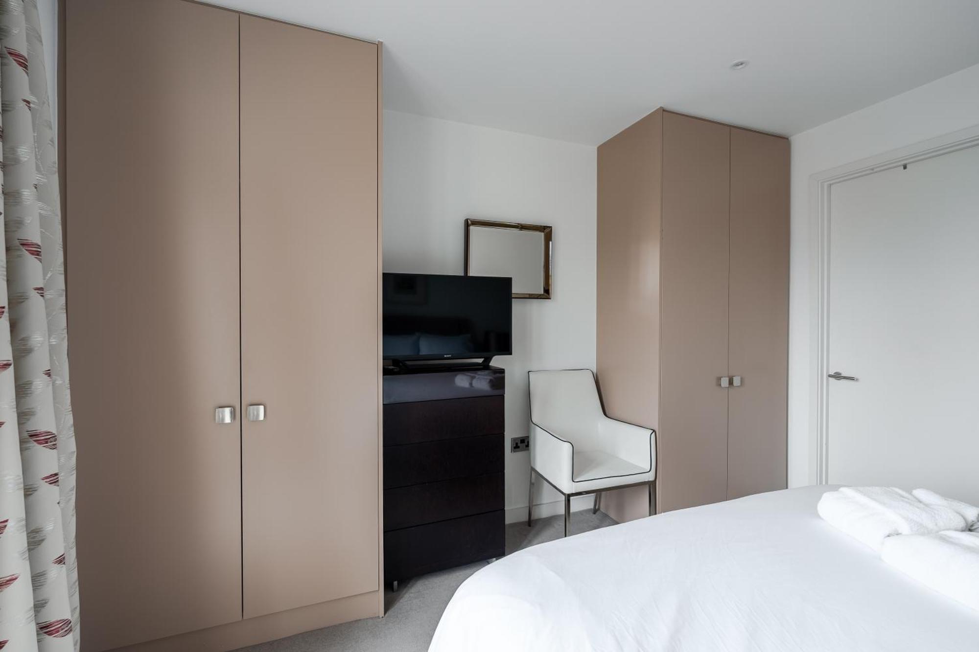 Luxury Hotel-style In Notting Hill Apartment