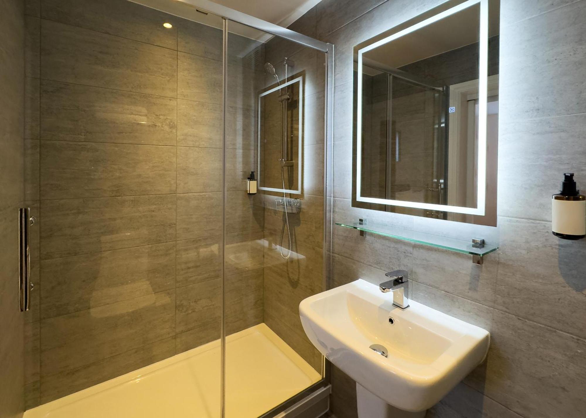 Berjaya Eden Park Hotel Londen