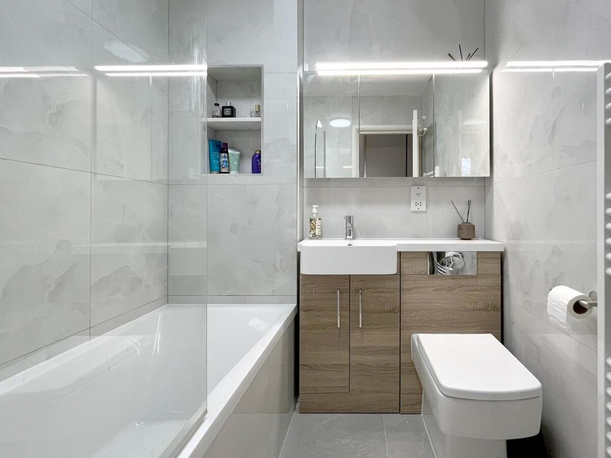 Luxury Bright Kensington Designer Entire Flat Appartamento Londra