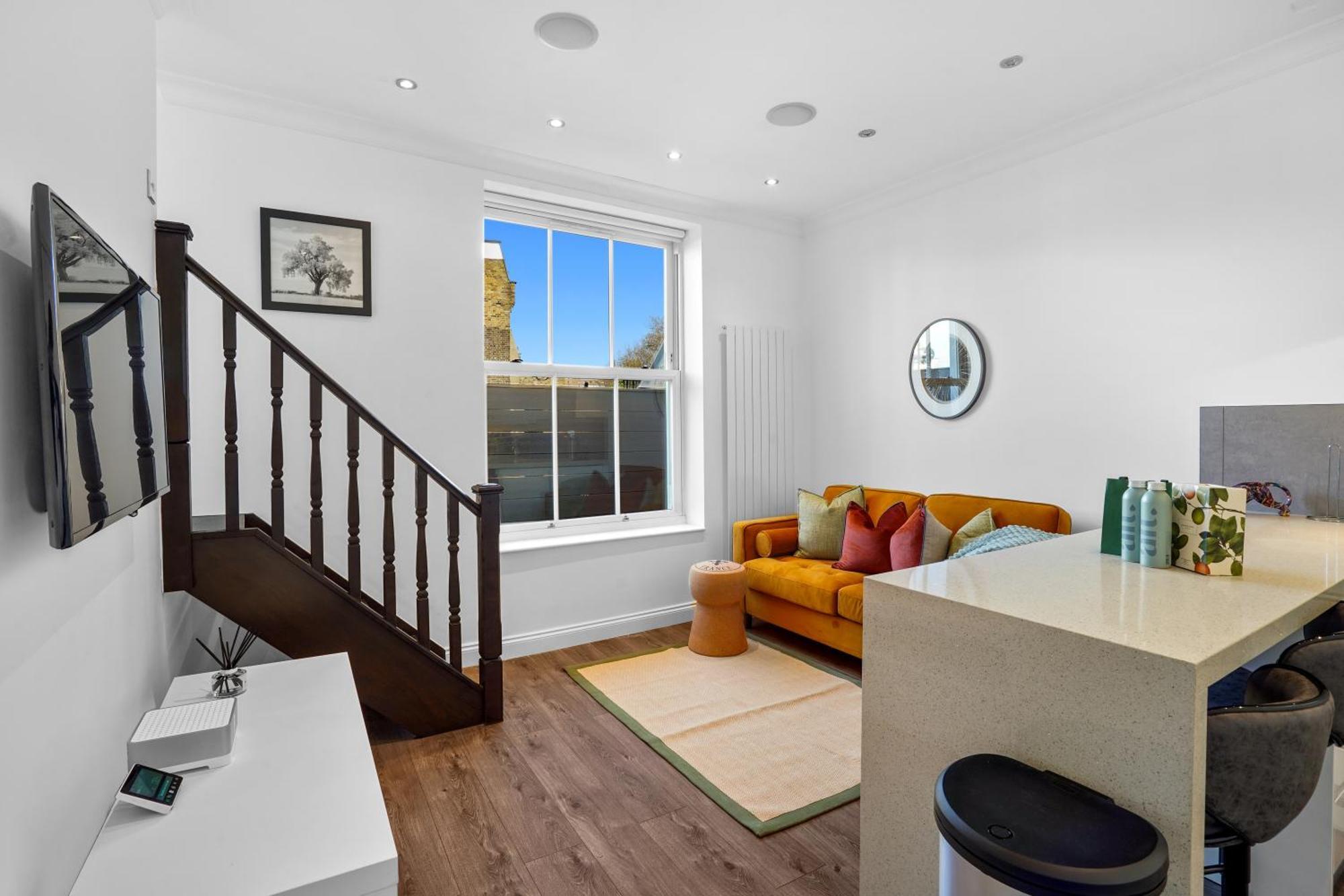 Bright & Airy Flat With Stunning Rooftop Views Londra