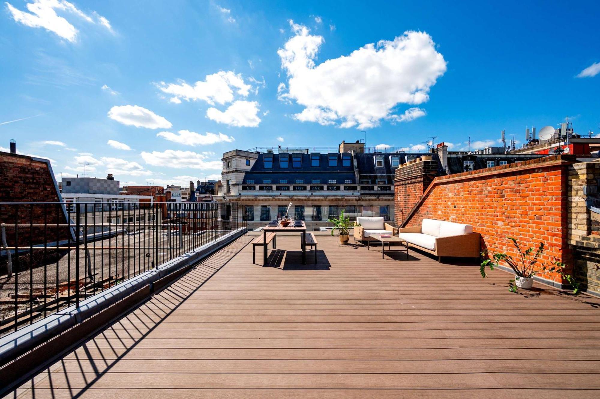 Fitzrovias 3 Bedroom 4 Bathroom Penthouse With Terrace Aircooling And Lift Lägenhet *