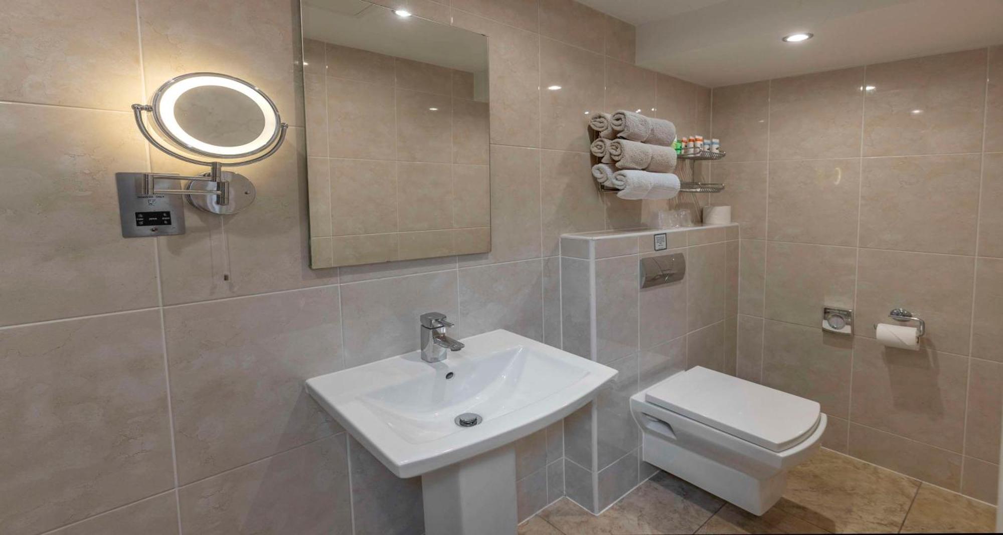 Best Western Corona 3*
