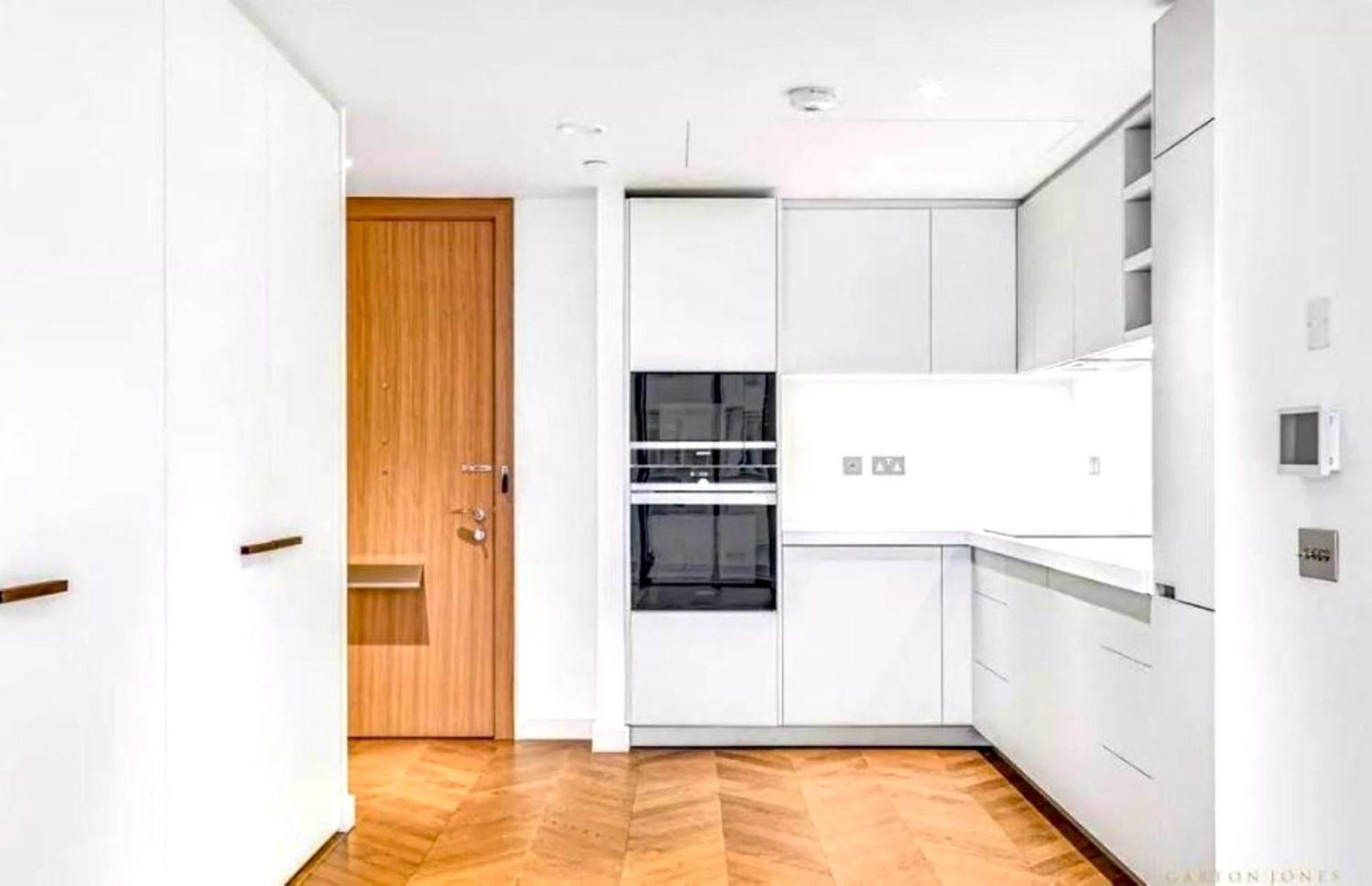 Battersea 2 Bed *
