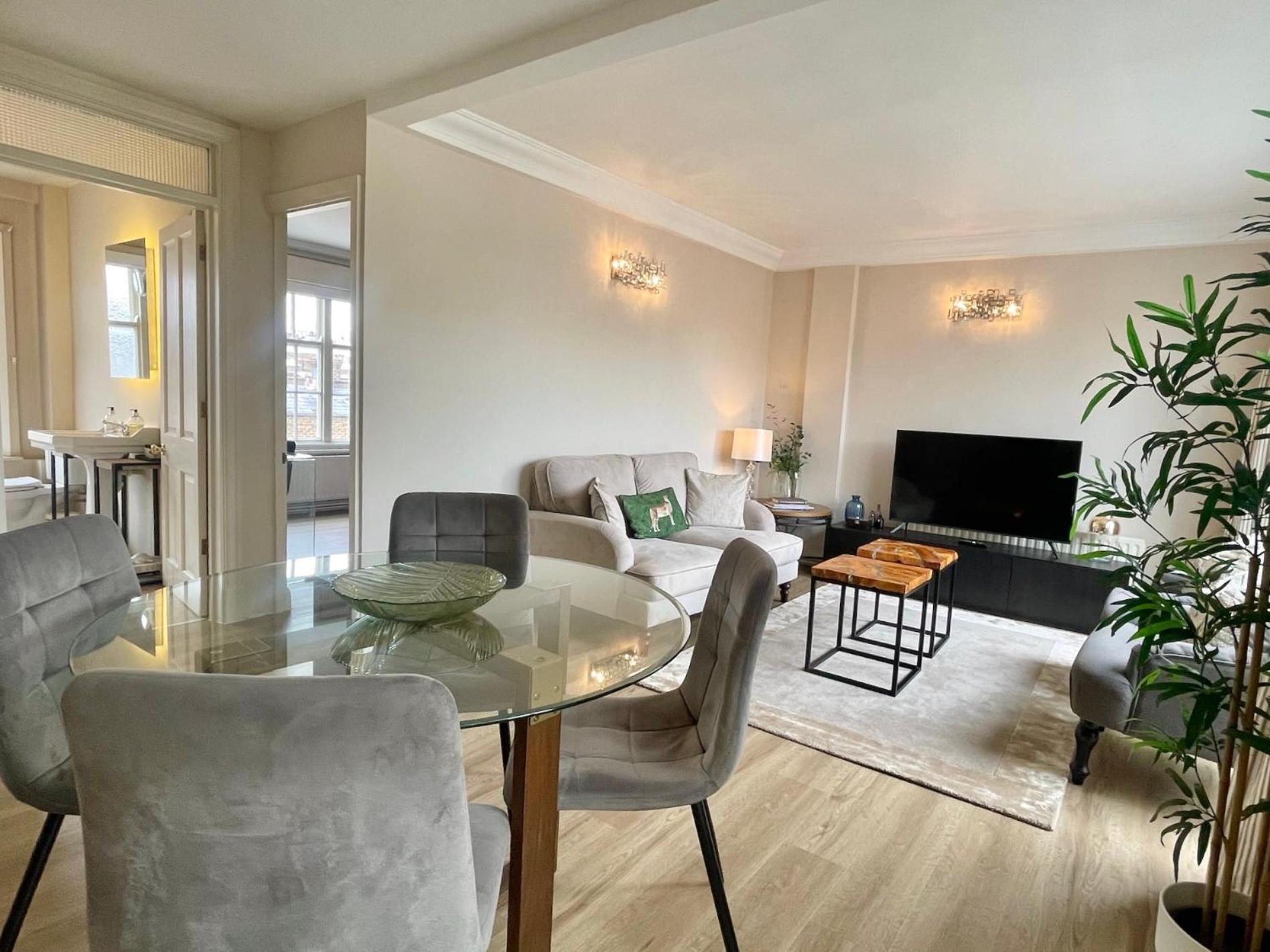 The Mozart By Sloane Square Apartment *