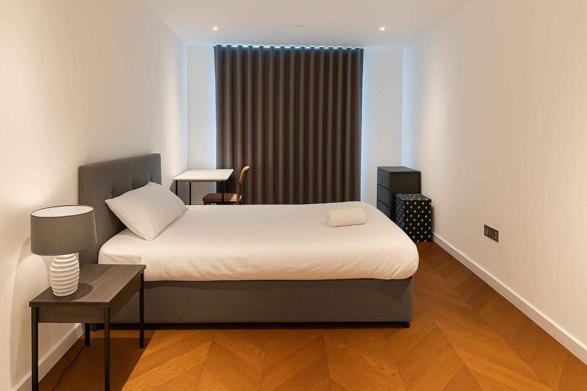 Battersea 2 Bed * London