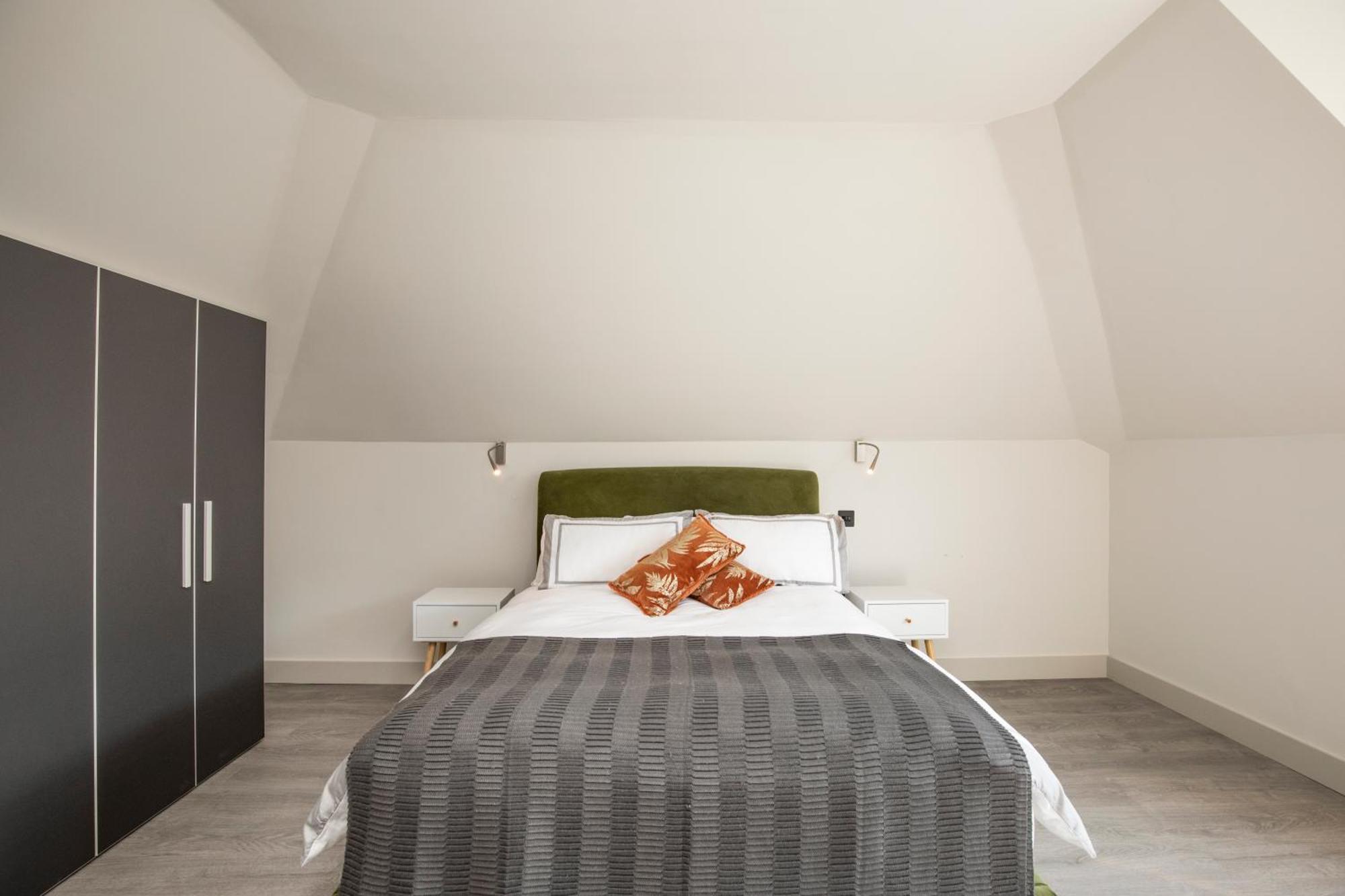 Luxury 3 Bedroom Flat 5 Min To Tube Station Appartement Londen