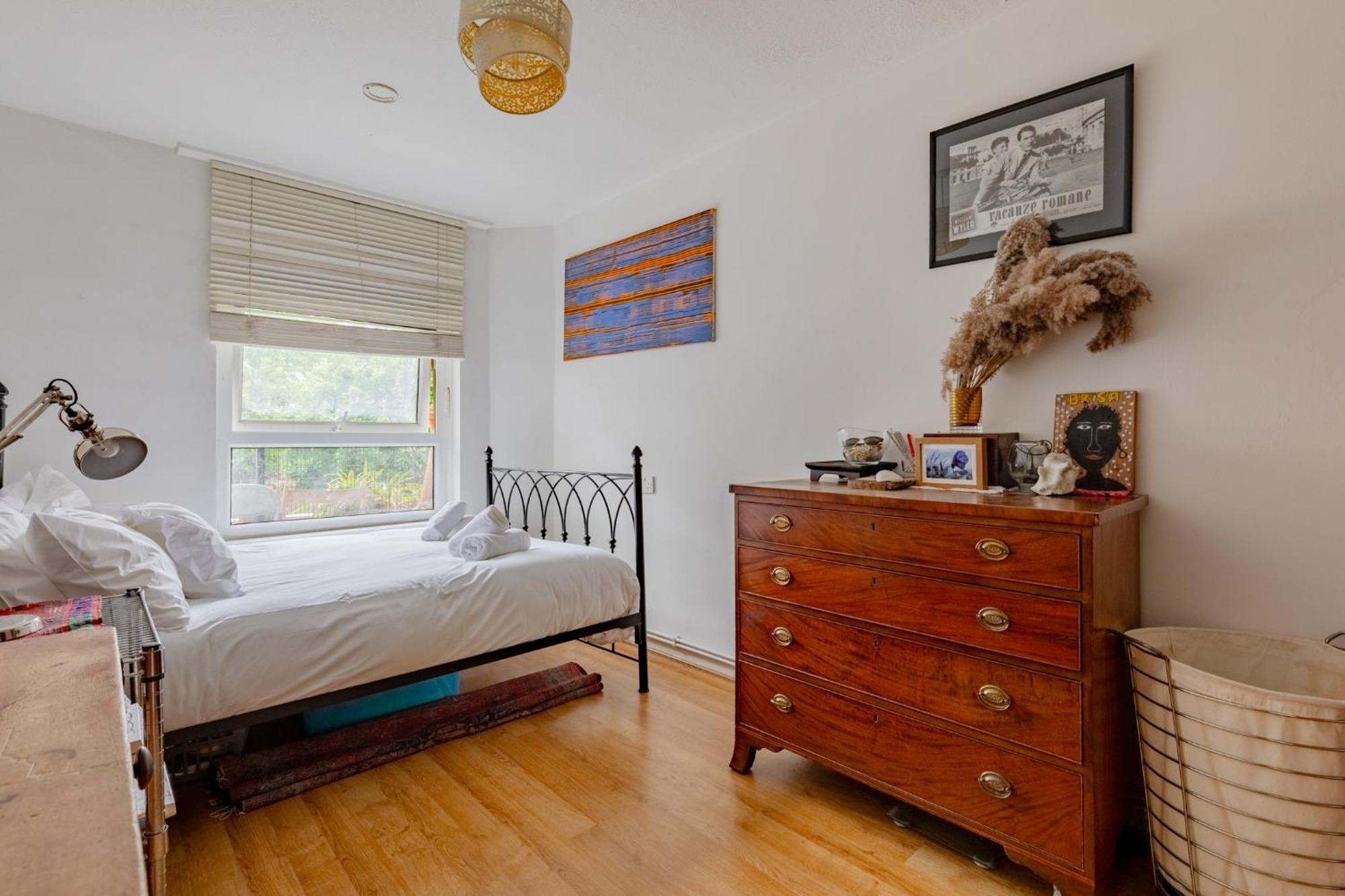 Characterful 1 Bedroom Flat Close To Dlr Lejlighed