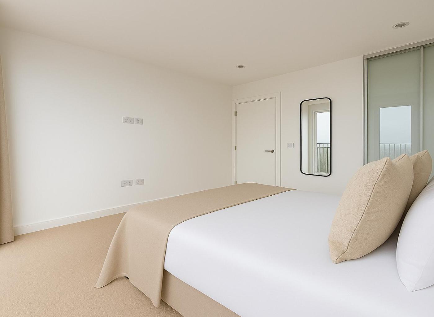 Bright & Modern Flat With Great Transport In Woolwich * Londen