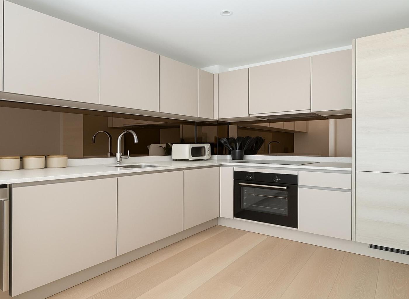 Bright & Modern Flat With Great Transport In Woolwich Appartement *