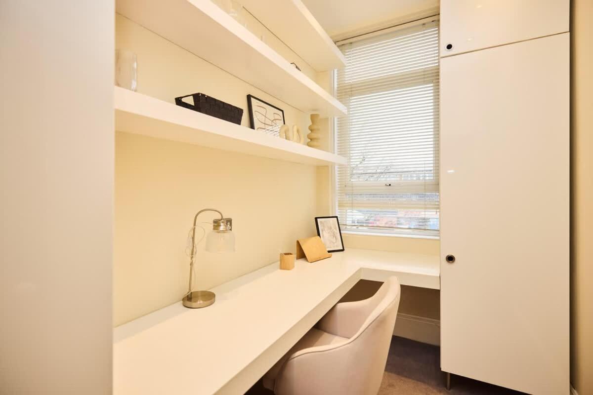 The Peckham Hideaway - Bright 3bdr Flat London