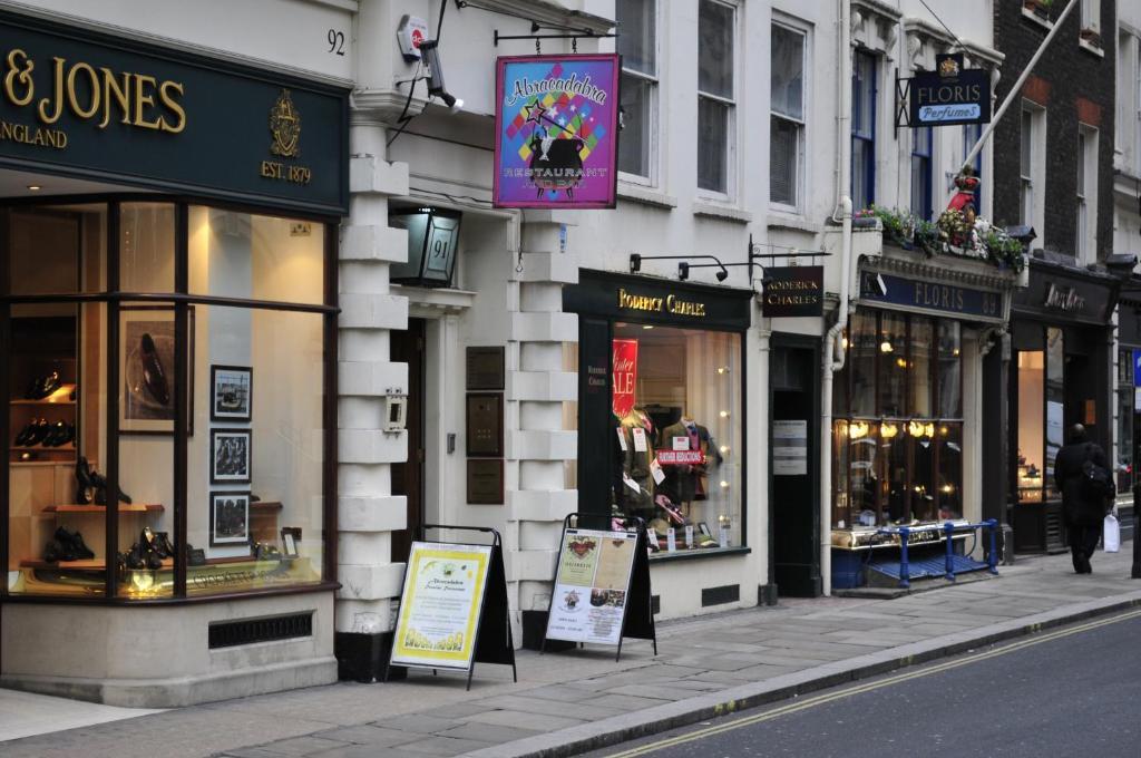 4 Star Piccadilly