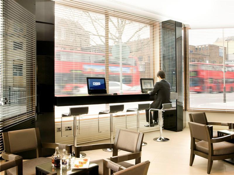 Hotell H10 Waterloo 4*