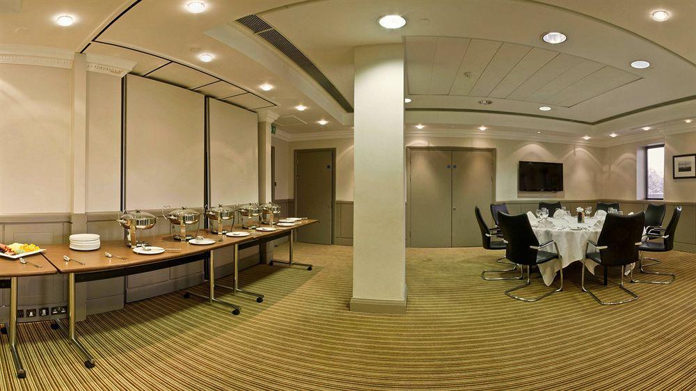 Stamford Bridge 4* London