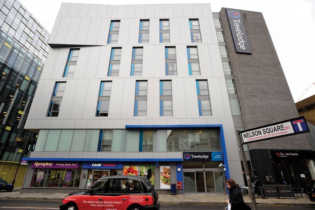 Travelodge Southwark Hotell 3*