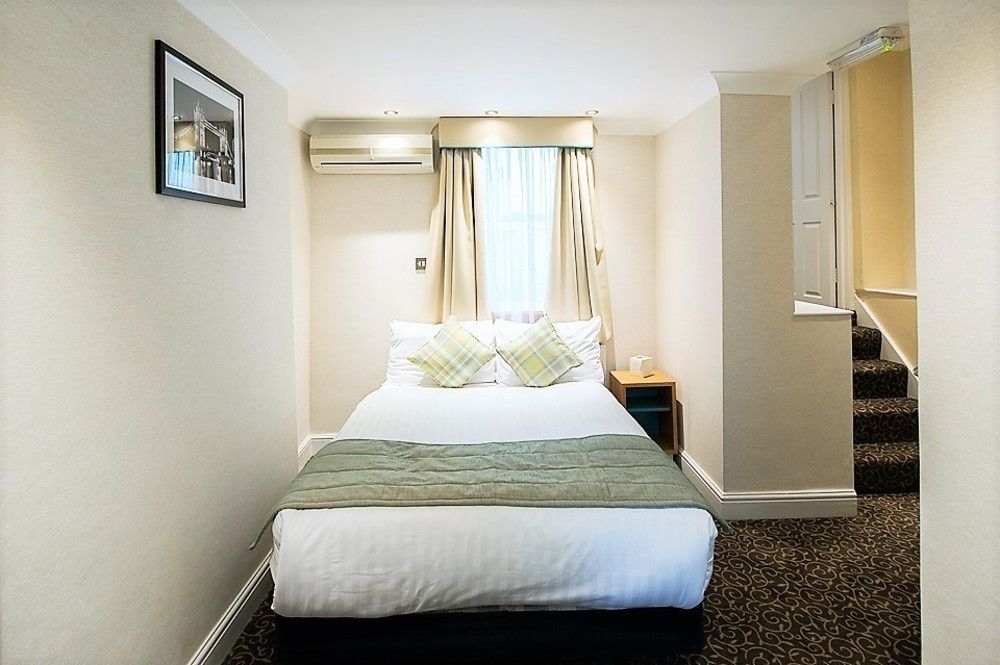 Bed & Breakfast Astors Belgravia 3*