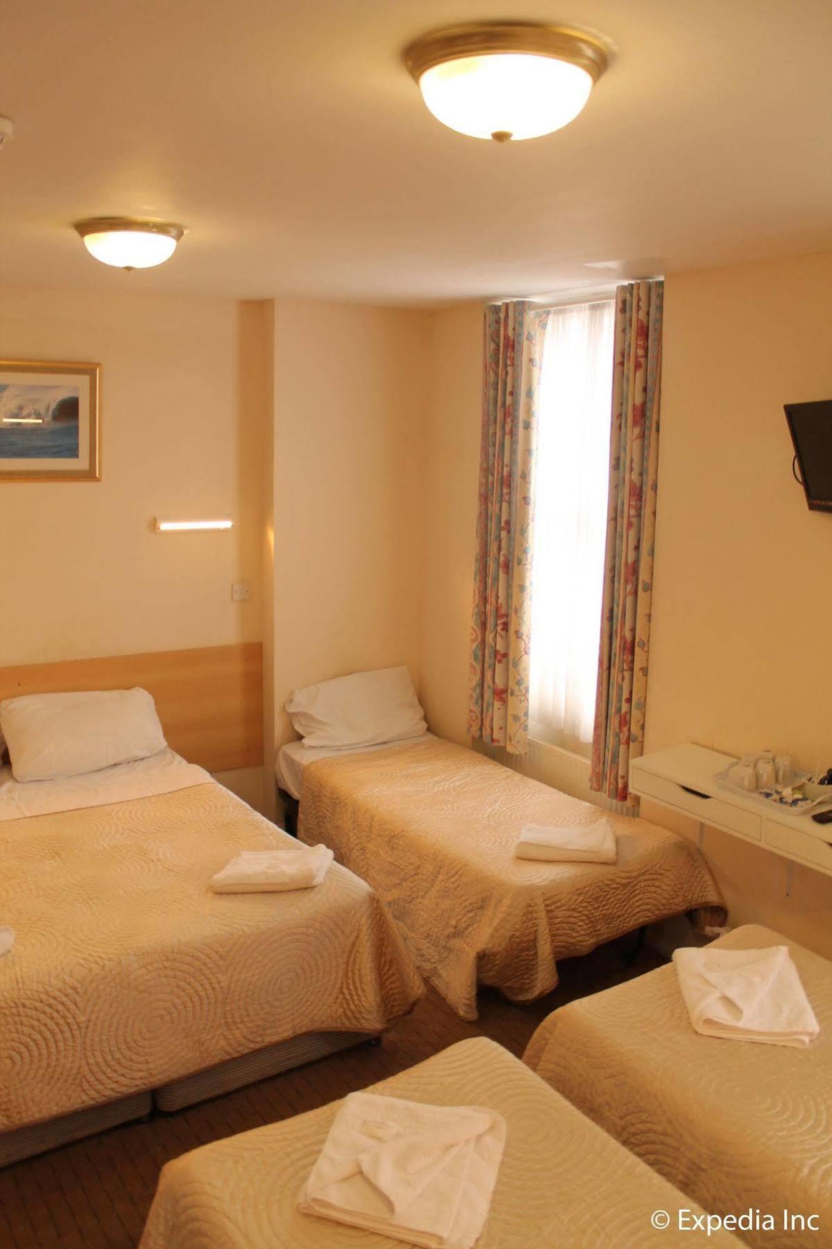 Romanos Hotel