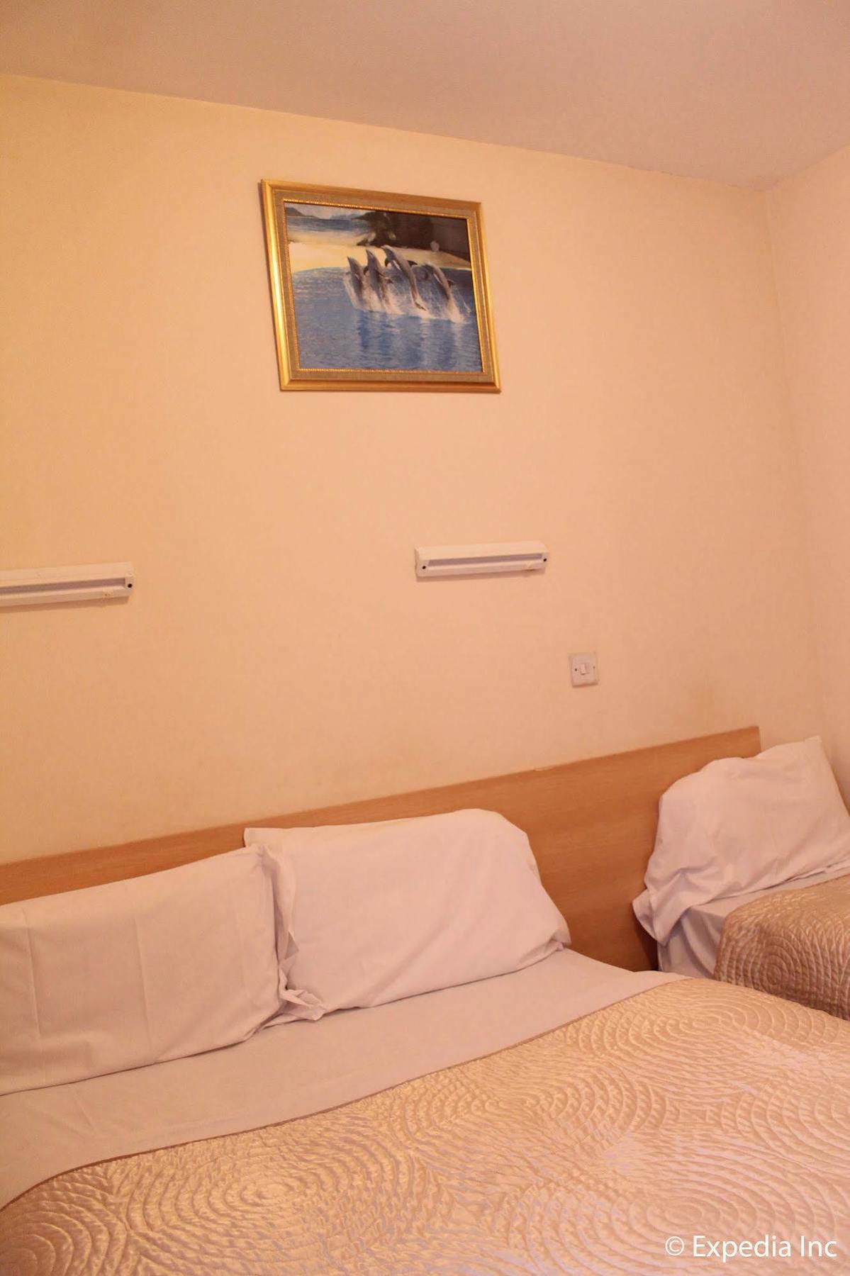 Hotel Romanos 2*