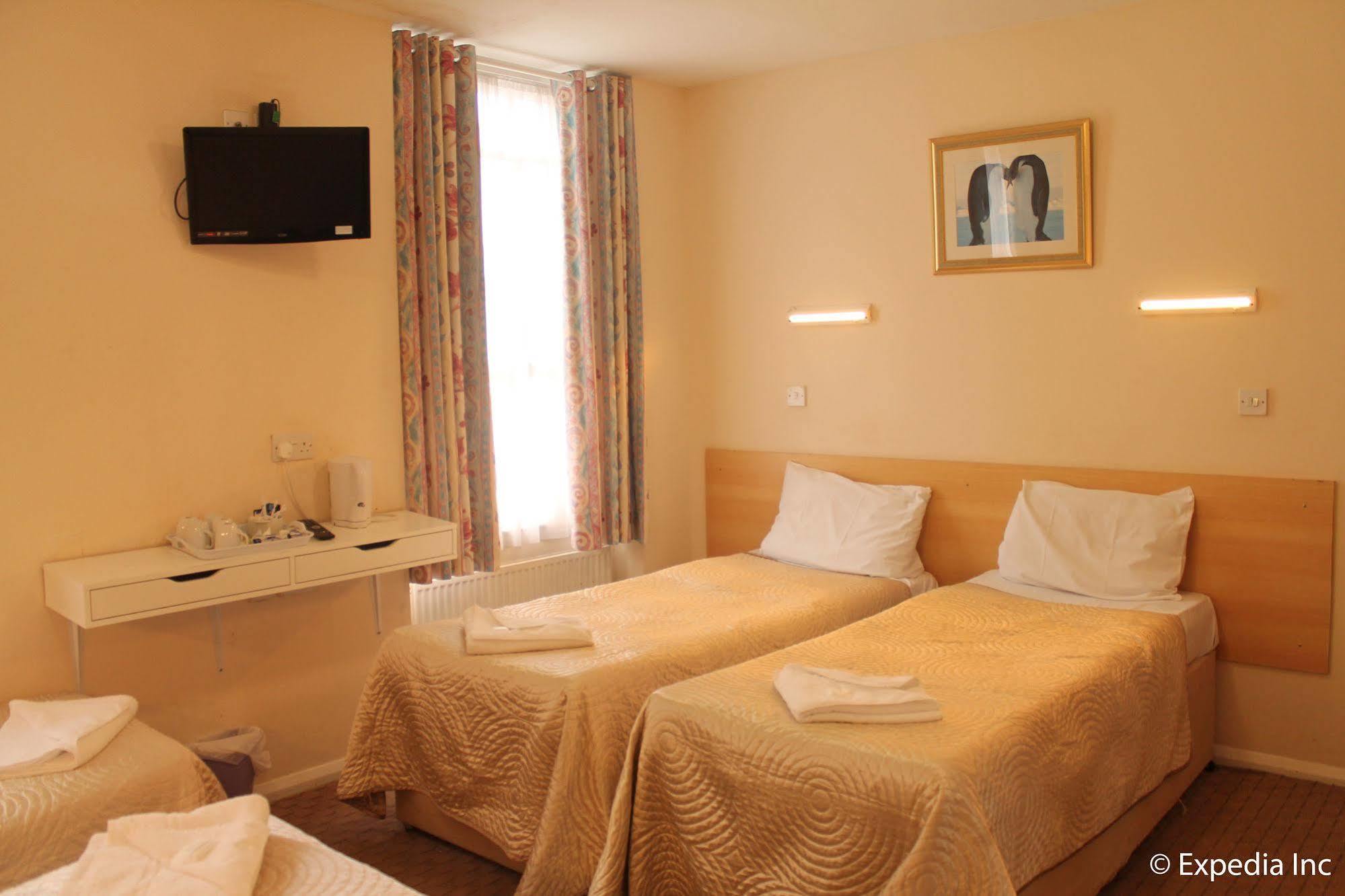Hotel Romanos 2*