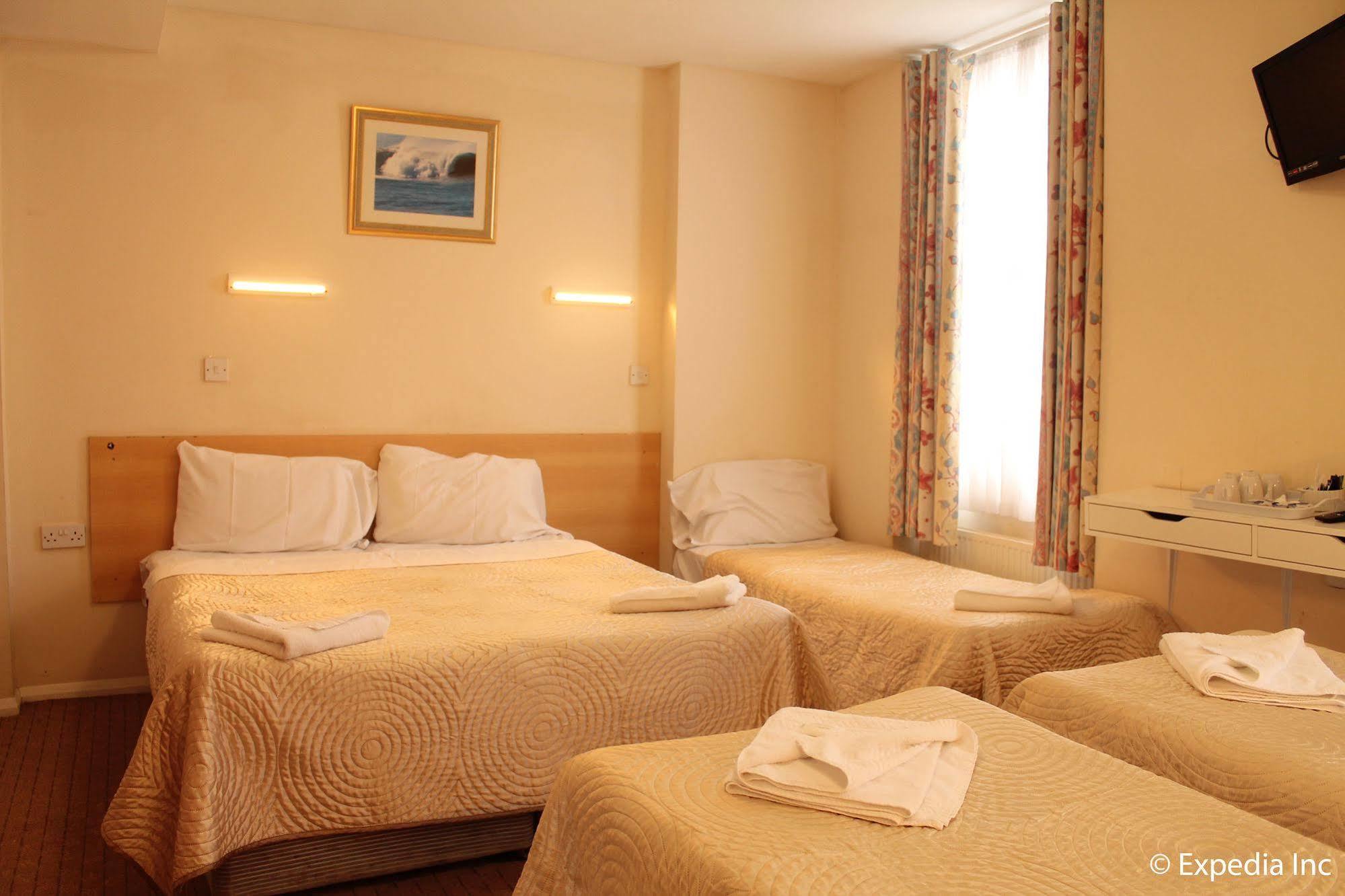 Romanos Hotel London