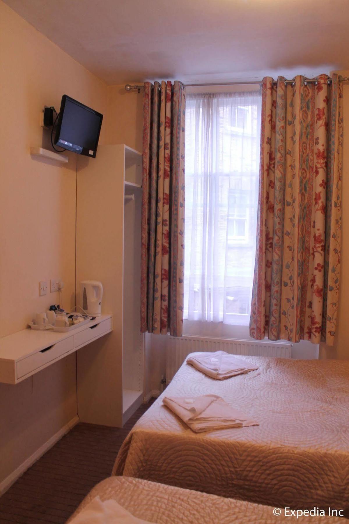 Romanos Hotel