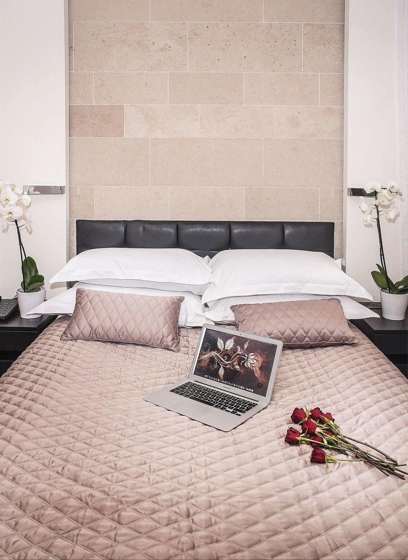 Nox Golders 4* London