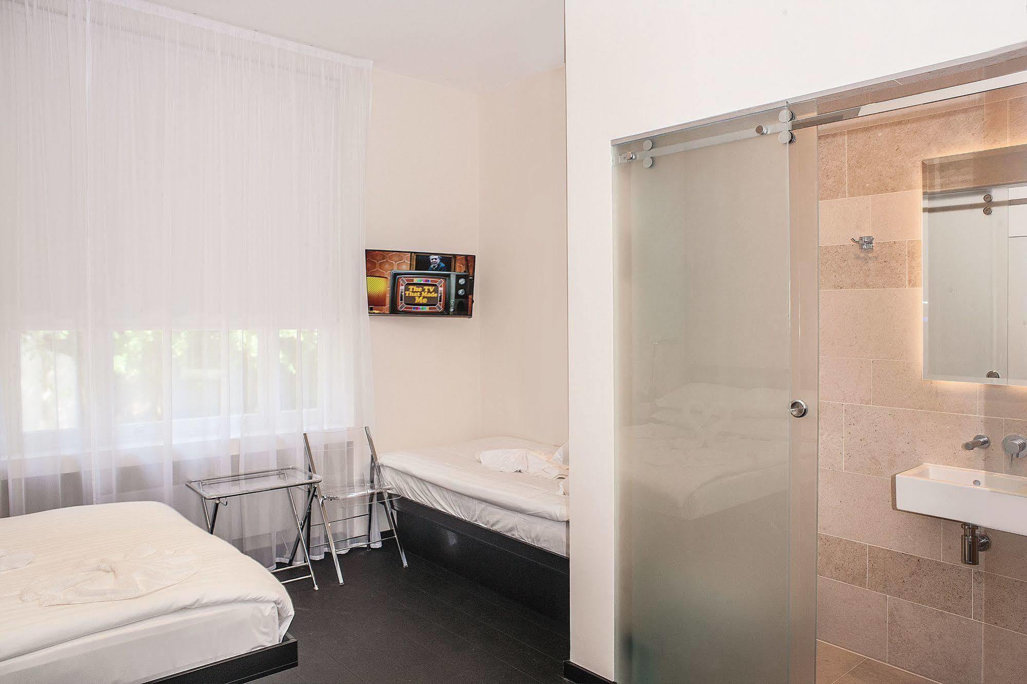 Nox Golders 4* London
