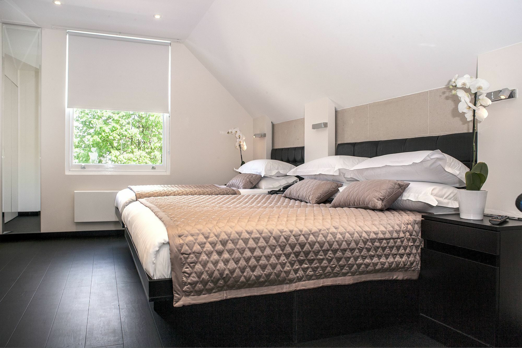 Nox Golders Aparthotel