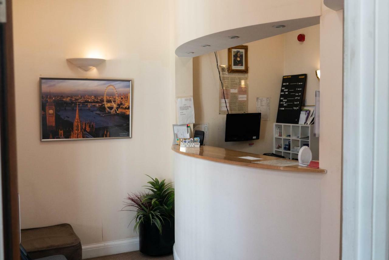 Romanos Hotel London