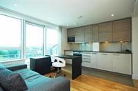 St Georges Wharf * Londen