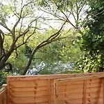 Budget 4-Bedrooms In Thamesmead