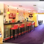 Oyo Luton Hotel