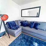 Spacious Two Bedroom Flat