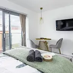 Bow Wharf Apartments
