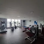 London City Stays - Modern 2 Bedroom Apartment With Free Parking And Gym Access