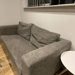 Monthly Stays 1Bed Serviced Studio Apartment Free Wifi & Netflix Whitechapel London Perfect For Solo & Coupled Guests