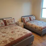London Luxury Spacious 2 Bedroom Apartment 4 Mins From Ilford Stn. Free Parking