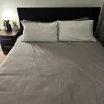 Luxurious Dlr Apartment