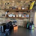 Bright & Beautiful Loft 10Mins To Shoreditch