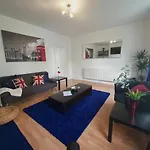Lovely Large London Apartment Near Stratford