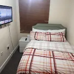 Justalf Facilities-Spacious 2-Bed Apartment In Thamesmead, Greenwich
