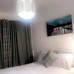 Entire One Bedroom Apartment Near Stratford