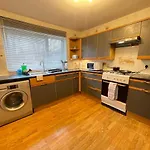 Cosy Room In Beckton