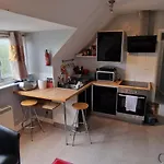 Cosy 2 Bedroom Flat - Sleeps 6 People - Close To Lewisham Dlr/Train Station