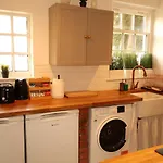 Cosy Home In London