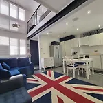 Deluxe Townhouse Zone 1 Brick Lane