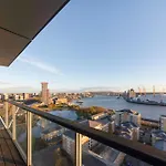 Canary Wharf & O2