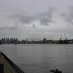 Amazing River View 2 Bedroom Apartment, Sleeps 6 , Balcony And Parking