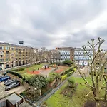 Stylish Flat Between London Bridge & Tower Bridge
